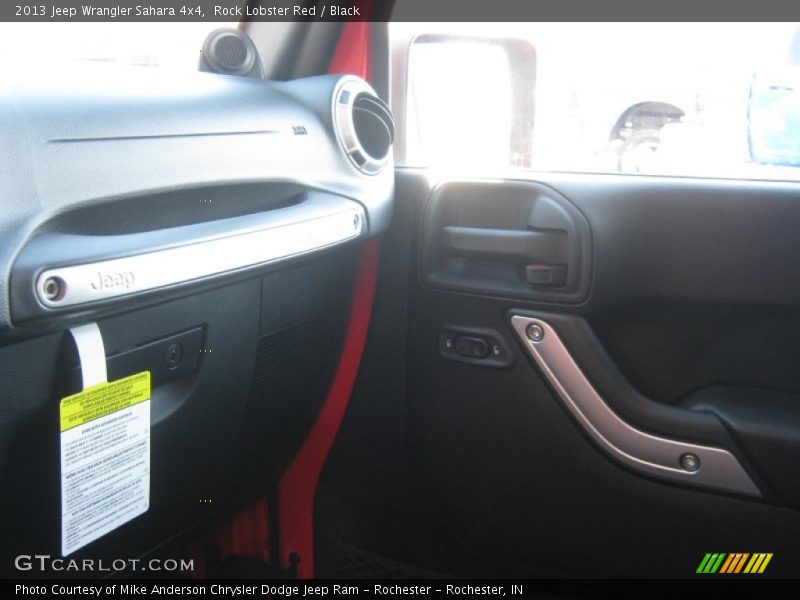 Rock Lobster Red / Black 2013 Jeep Wrangler Sahara 4x4