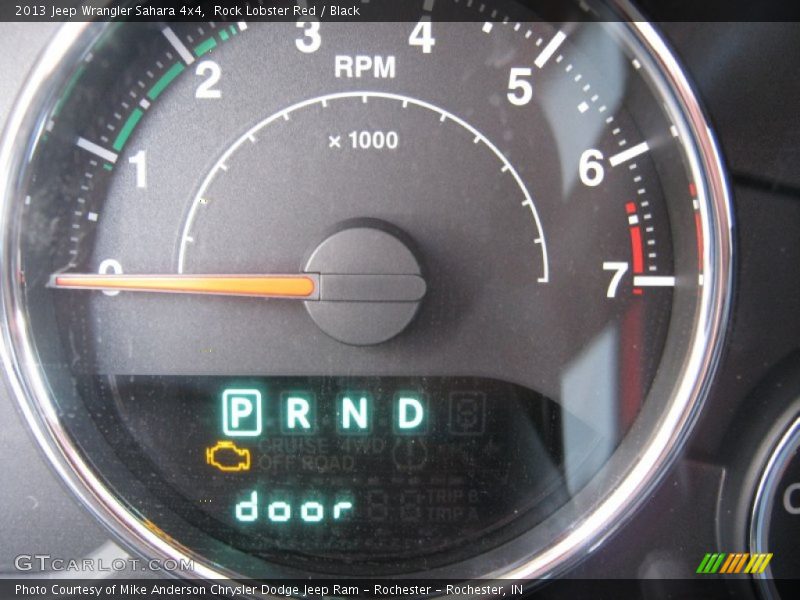 Rock Lobster Red / Black 2013 Jeep Wrangler Sahara 4x4