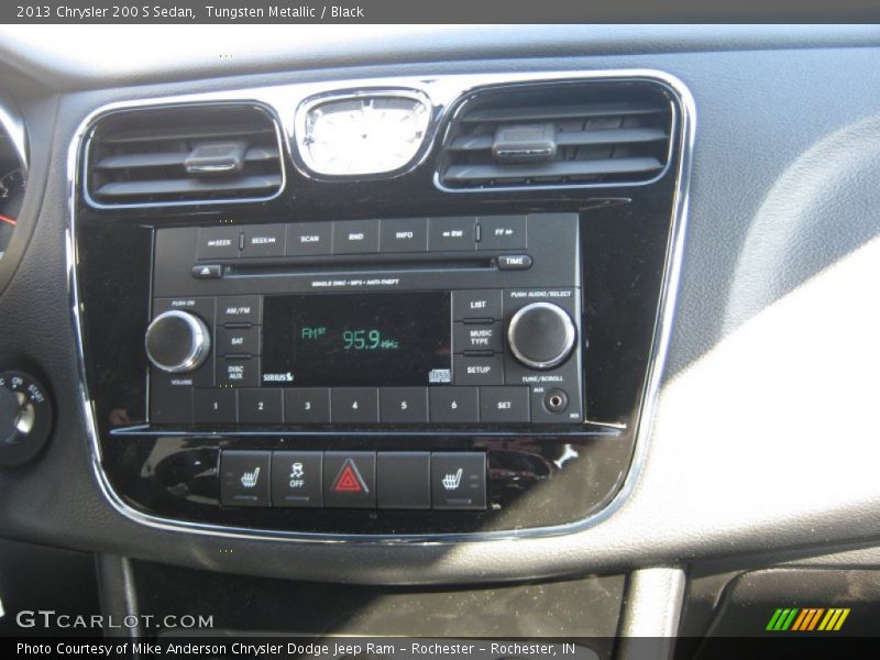 Tungsten Metallic / Black 2013 Chrysler 200 S Sedan