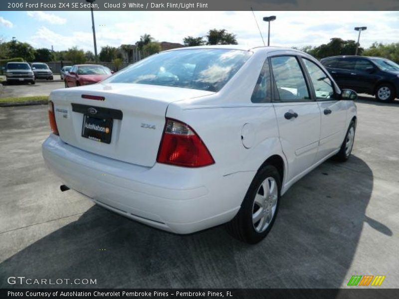Cloud 9 White / Dark Flint/Light Flint 2006 Ford Focus ZX4 SE Sedan