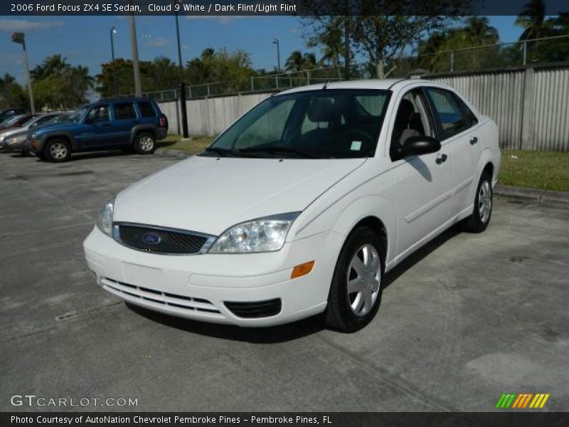 Cloud 9 White / Dark Flint/Light Flint 2006 Ford Focus ZX4 SE Sedan