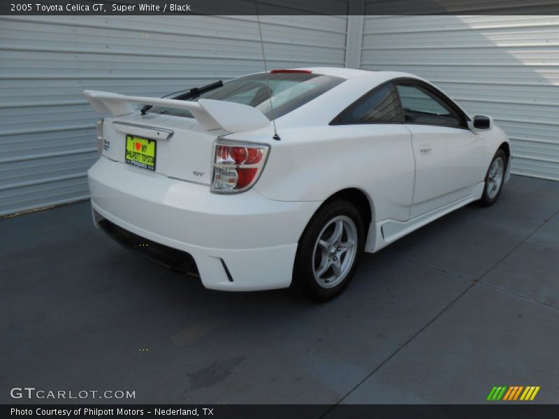 Super White / Black 2005 Toyota Celica GT