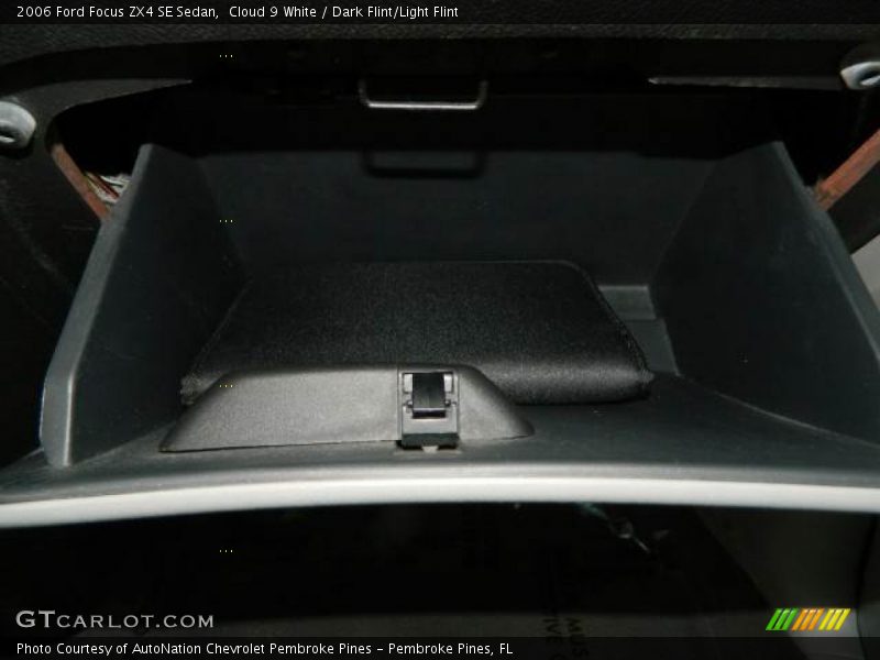 Cloud 9 White / Dark Flint/Light Flint 2006 Ford Focus ZX4 SE Sedan