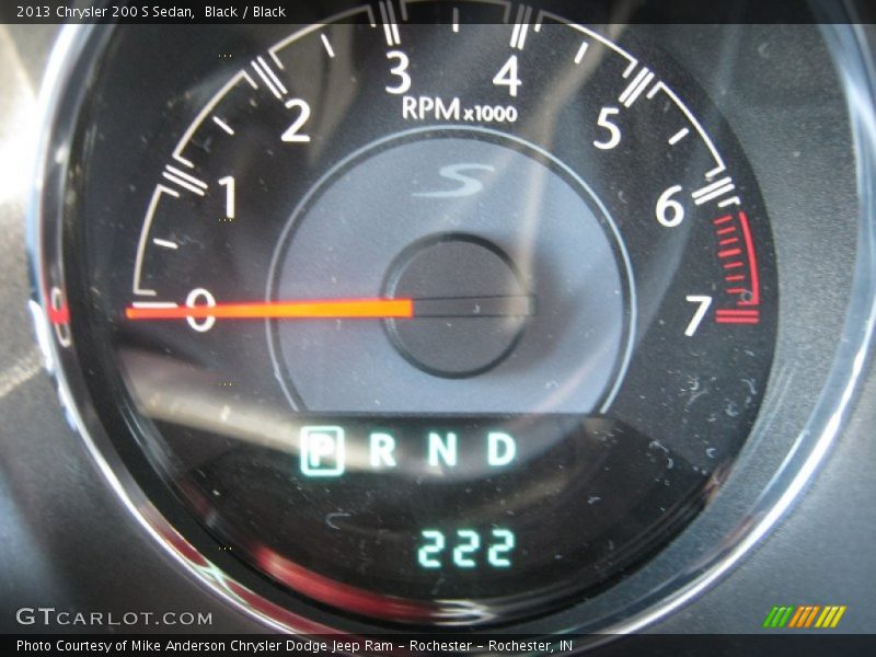 Black / Black 2013 Chrysler 200 S Sedan