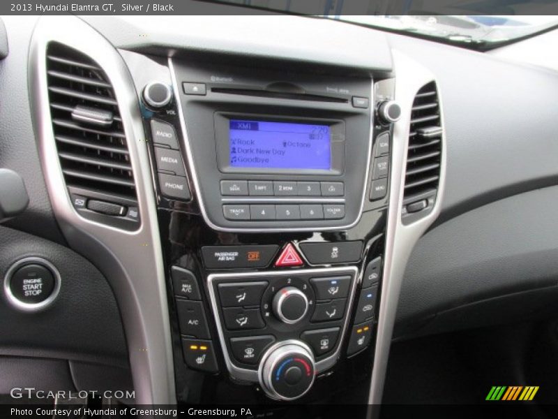 Silver / Black 2013 Hyundai Elantra GT