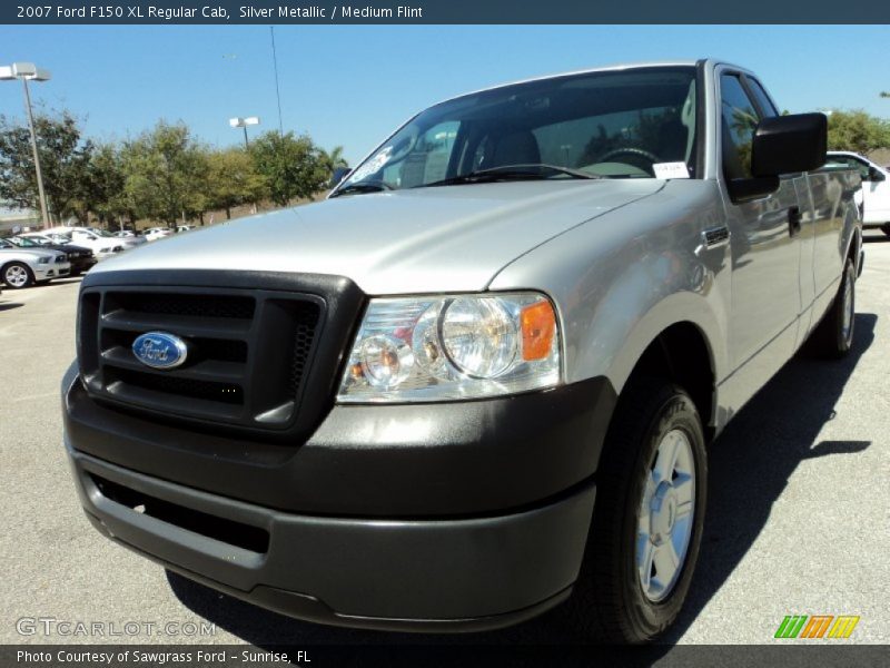 Silver Metallic / Medium Flint 2007 Ford F150 XL Regular Cab