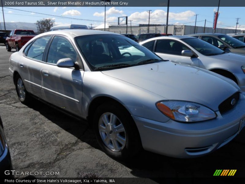 Silver Frost Metallic / Medium/Dark Flint Grey 2006 Ford Taurus SEL