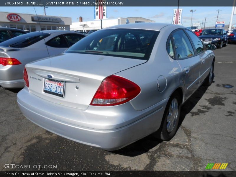 Silver Frost Metallic / Medium/Dark Flint Grey 2006 Ford Taurus SEL
