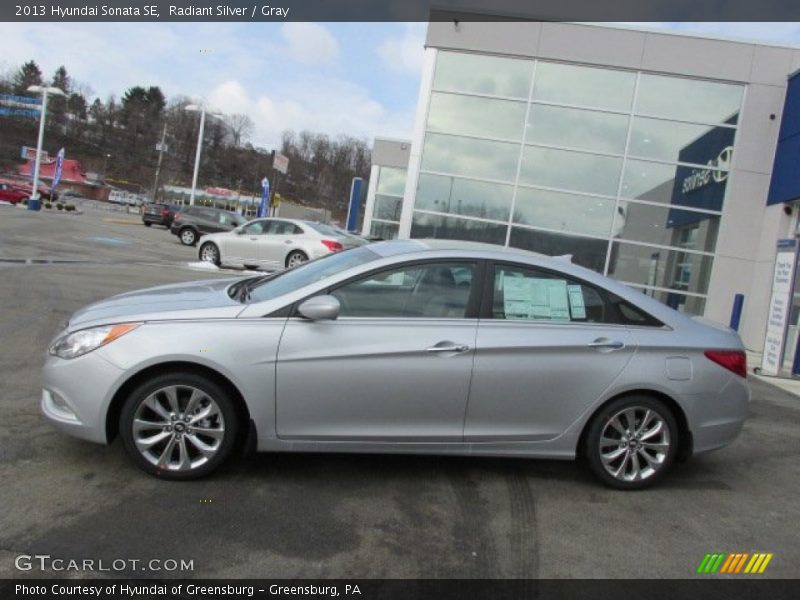 Radiant Silver / Gray 2013 Hyundai Sonata SE