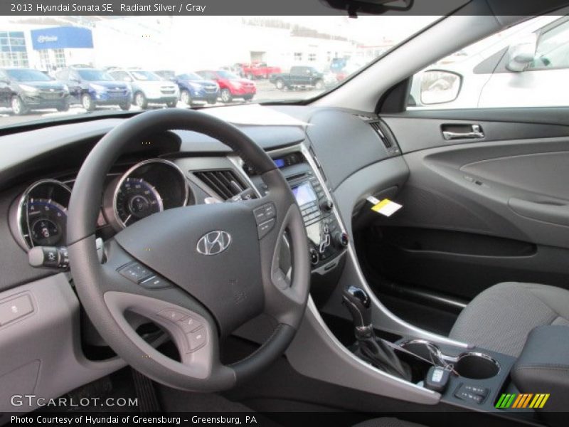 Radiant Silver / Gray 2013 Hyundai Sonata SE
