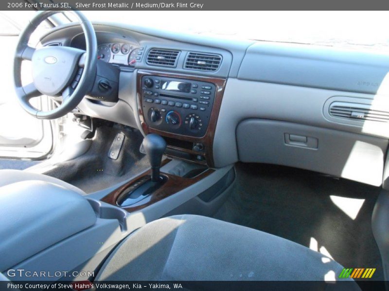 Silver Frost Metallic / Medium/Dark Flint Grey 2006 Ford Taurus SEL