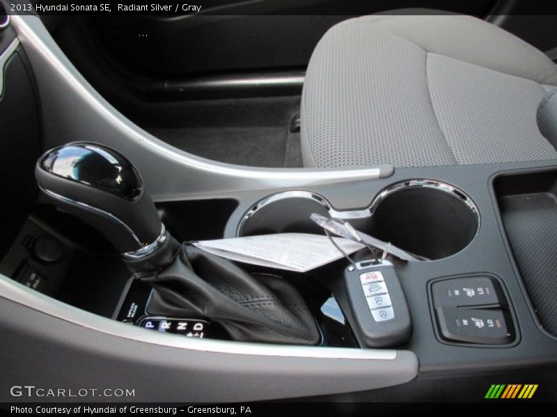 Radiant Silver / Gray 2013 Hyundai Sonata SE