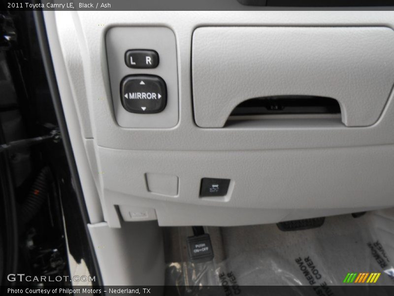 Black / Ash 2011 Toyota Camry LE