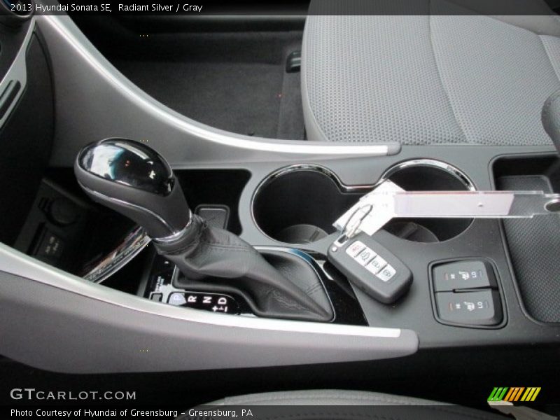 Radiant Silver / Gray 2013 Hyundai Sonata SE