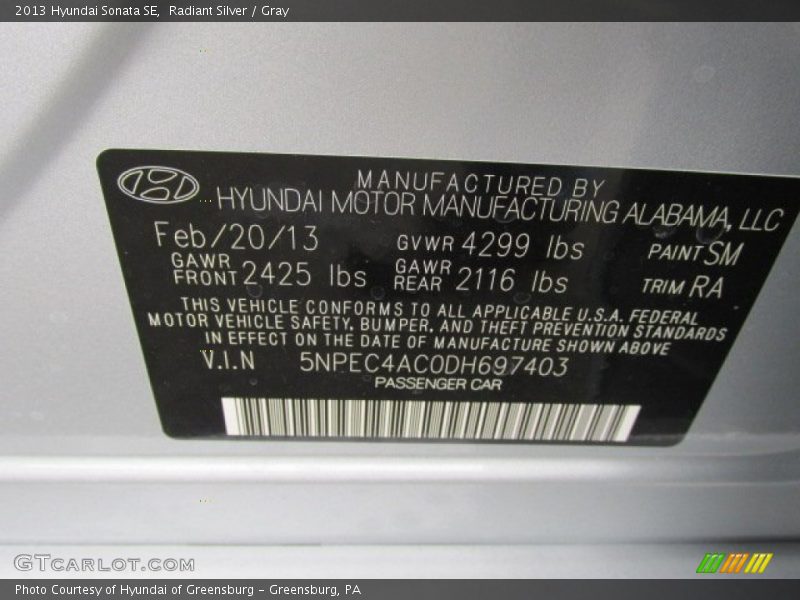 Radiant Silver / Gray 2013 Hyundai Sonata SE