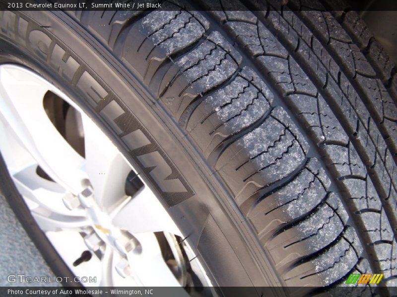 Summit White / Jet Black 2013 Chevrolet Equinox LT