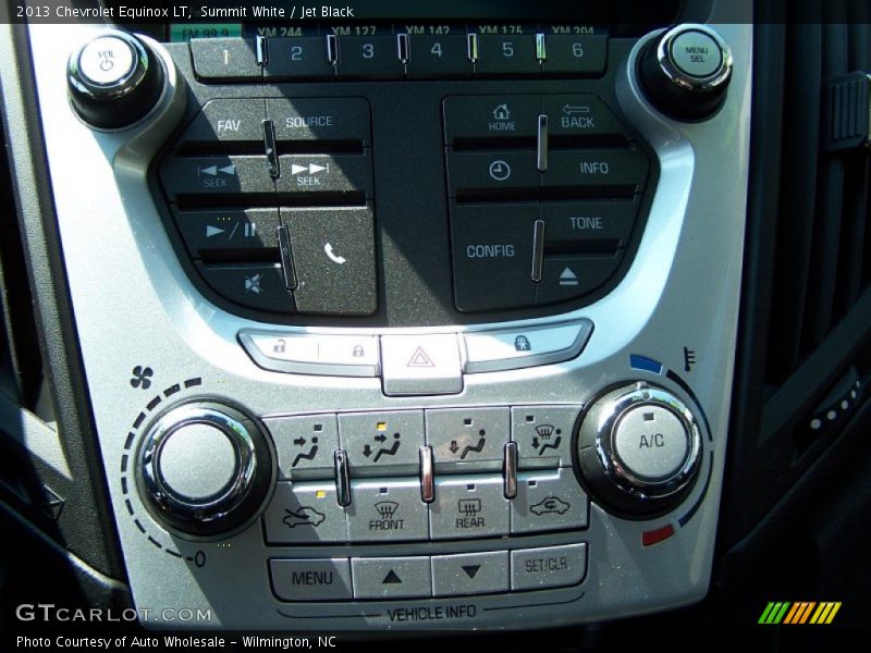 Summit White / Jet Black 2013 Chevrolet Equinox LT