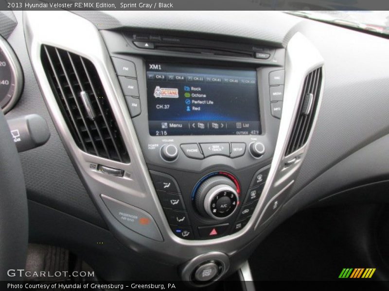 Controls of 2013 Veloster RE:MIX Edition