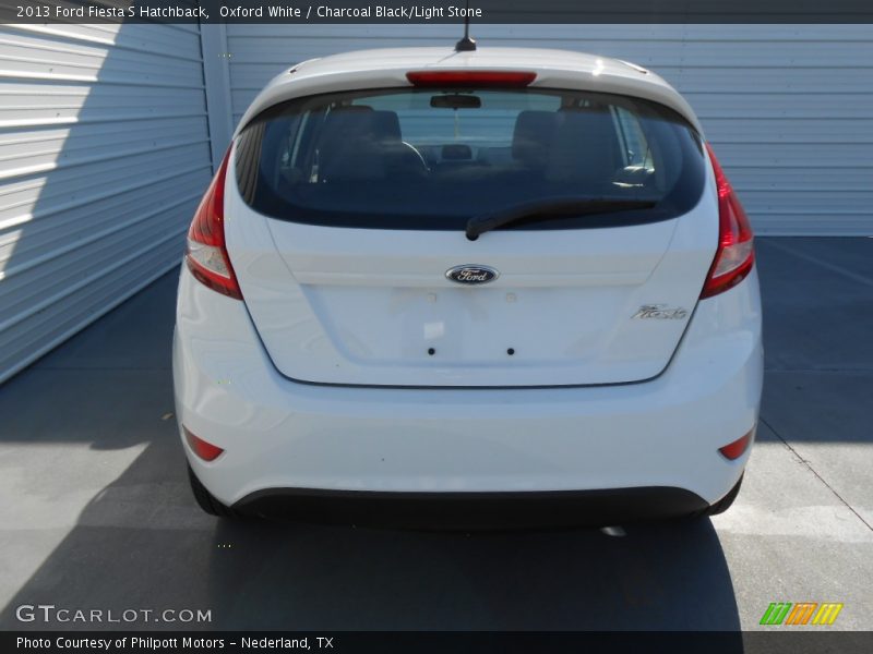 Oxford White / Charcoal Black/Light Stone 2013 Ford Fiesta S Hatchback
