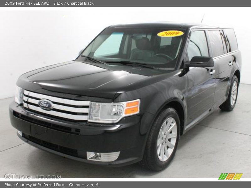 Front 3/4 View of 2009 Flex SEL AWD