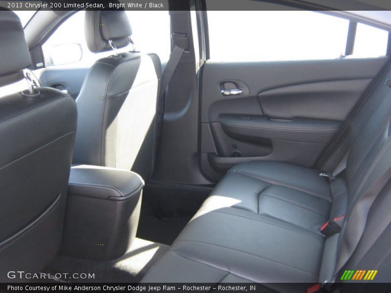 Bright White / Black 2013 Chrysler 200 Limited Sedan