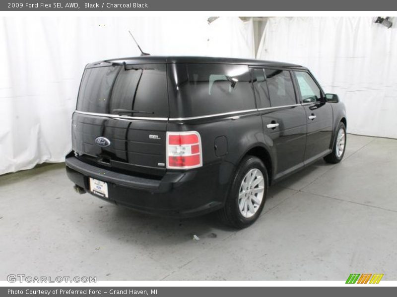 Black / Charcoal Black 2009 Ford Flex SEL AWD