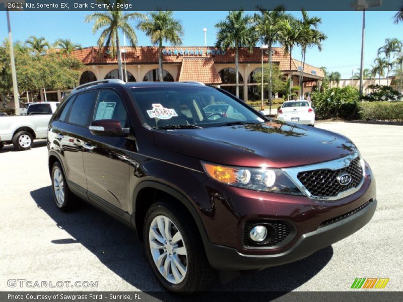 Dark Cherry / Beige 2011 Kia Sorento EX