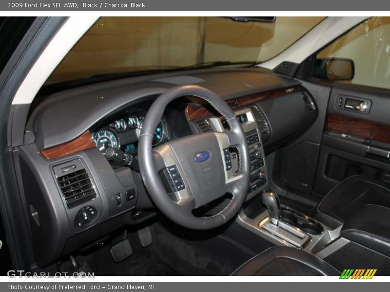 Dashboard of 2009 Flex SEL AWD