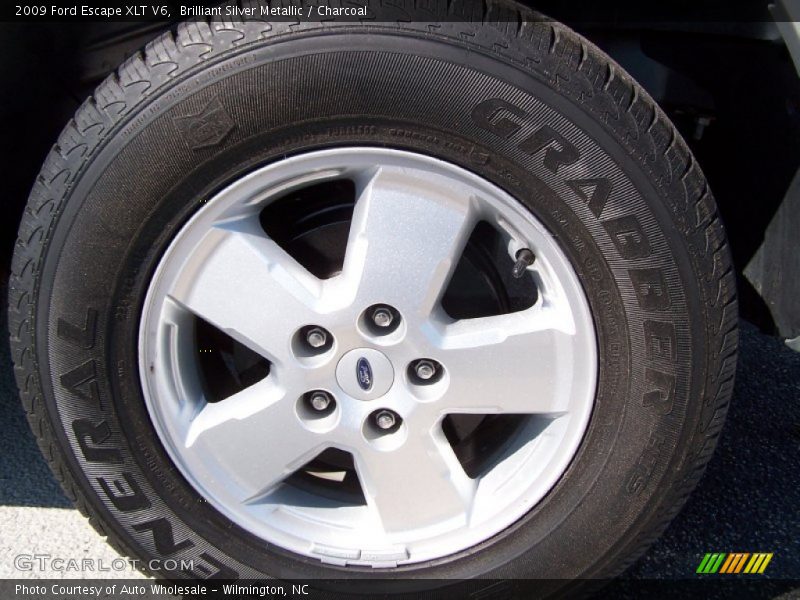 Brilliant Silver Metallic / Charcoal 2009 Ford Escape XLT V6