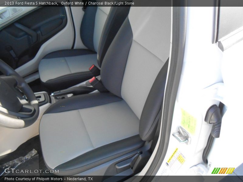 Oxford White / Charcoal Black/Light Stone 2013 Ford Fiesta S Hatchback