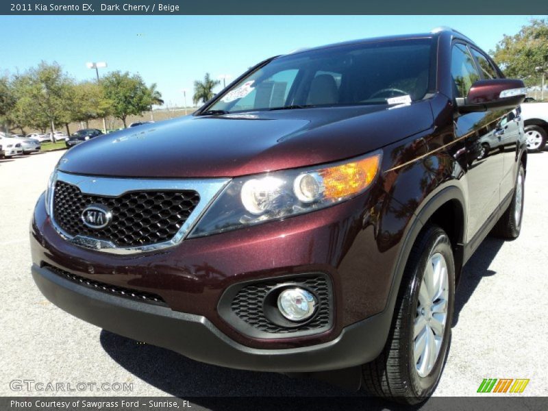 Dark Cherry / Beige 2011 Kia Sorento EX