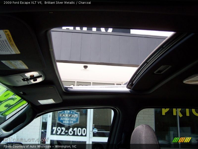 Brilliant Silver Metallic / Charcoal 2009 Ford Escape XLT V6