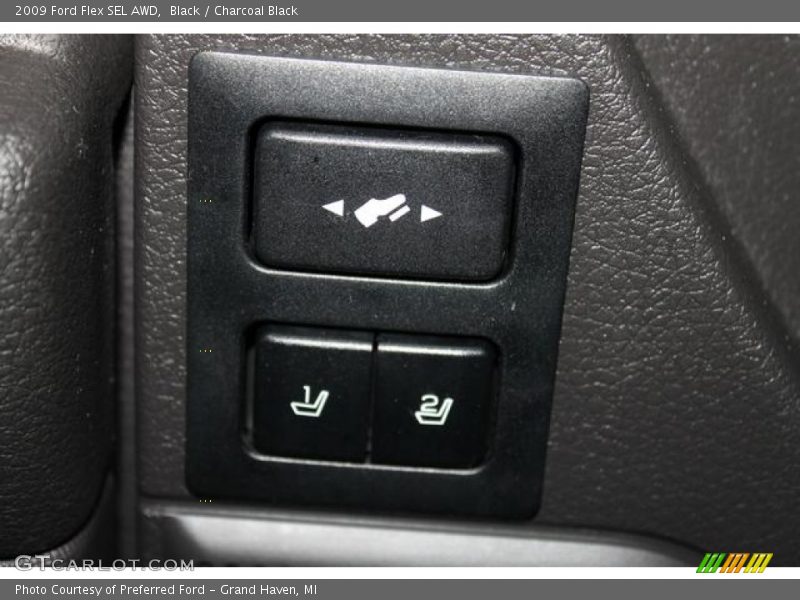 Black / Charcoal Black 2009 Ford Flex SEL AWD