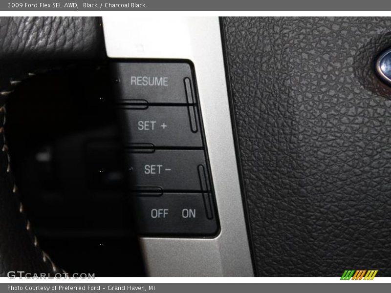 Black / Charcoal Black 2009 Ford Flex SEL AWD