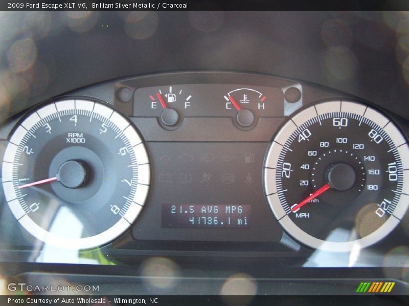 Brilliant Silver Metallic / Charcoal 2009 Ford Escape XLT V6
