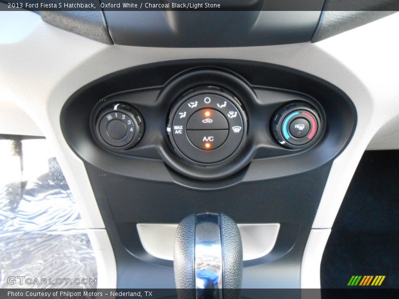 Controls of 2013 Fiesta S Hatchback