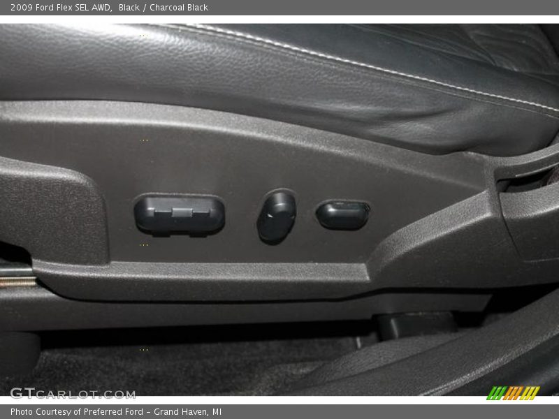 Black / Charcoal Black 2009 Ford Flex SEL AWD