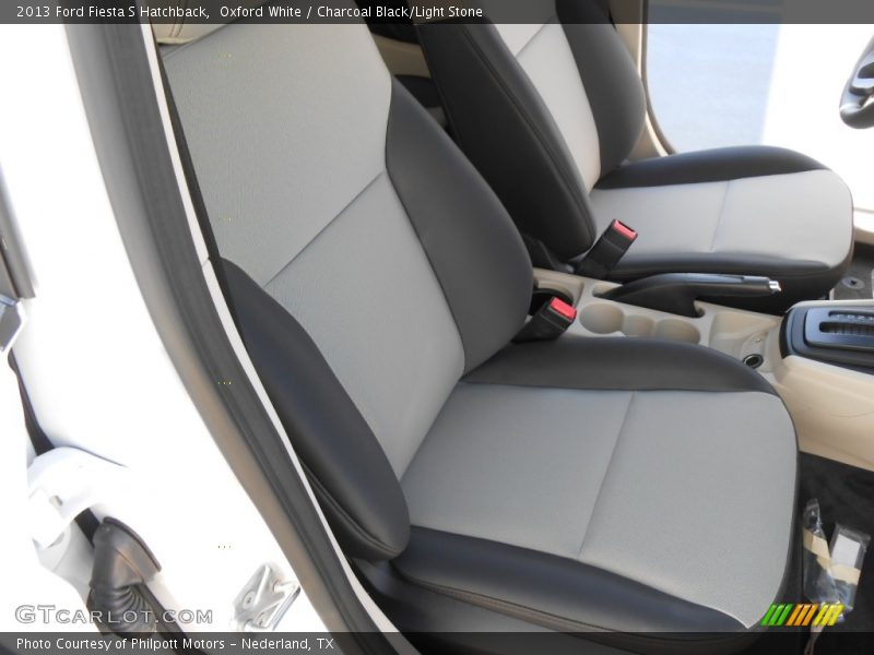 Oxford White / Charcoal Black/Light Stone 2013 Ford Fiesta S Hatchback