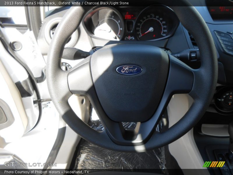 Oxford White / Charcoal Black/Light Stone 2013 Ford Fiesta S Hatchback
