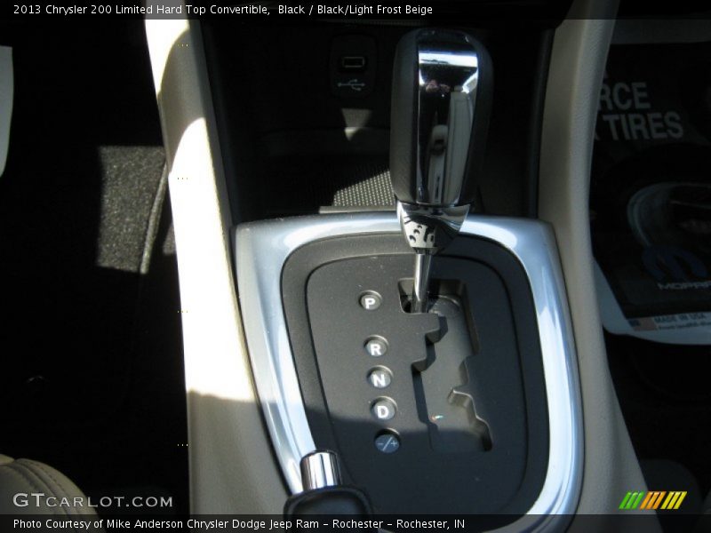 Black / Black/Light Frost Beige 2013 Chrysler 200 Limited Hard Top Convertible