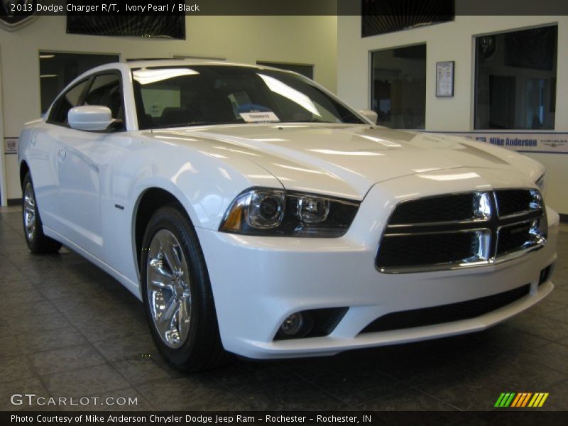 Ivory Pearl / Black 2013 Dodge Charger R/T