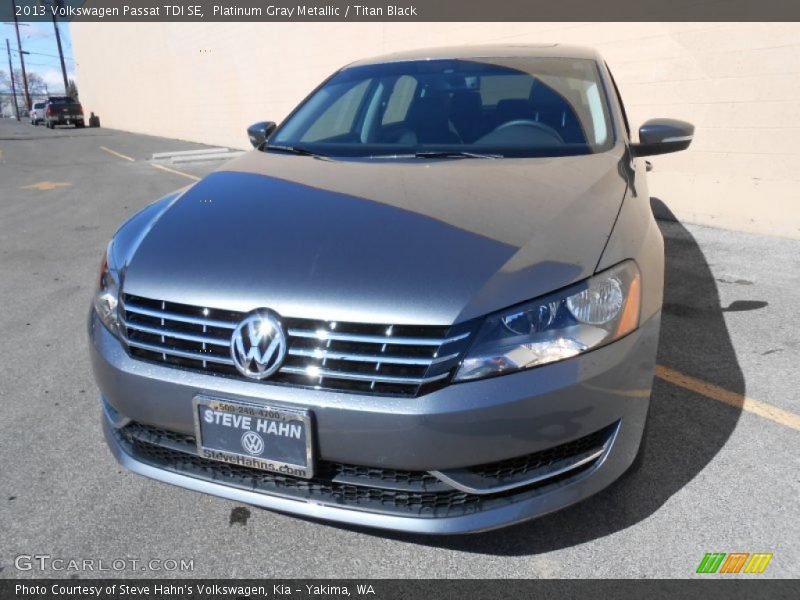 Platinum Gray Metallic / Titan Black 2013 Volkswagen Passat TDI SE