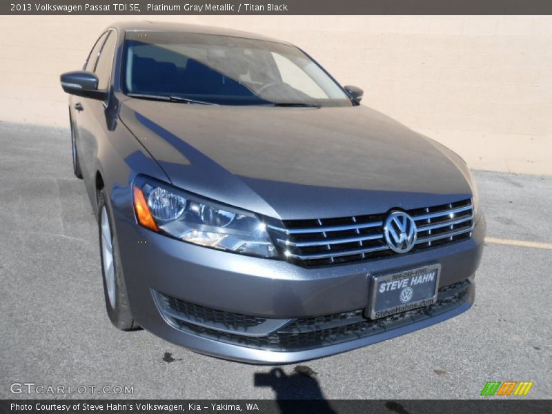 Platinum Gray Metallic / Titan Black 2013 Volkswagen Passat TDI SE