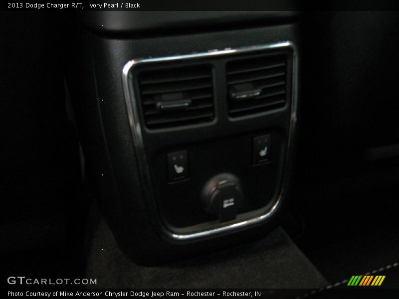 Ivory Pearl / Black 2013 Dodge Charger R/T