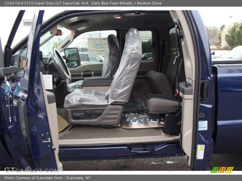 Dark Blue Pearl Metallic / Medium Stone 2009 Ford F250 Super Duty XLT SuperCab 4x4