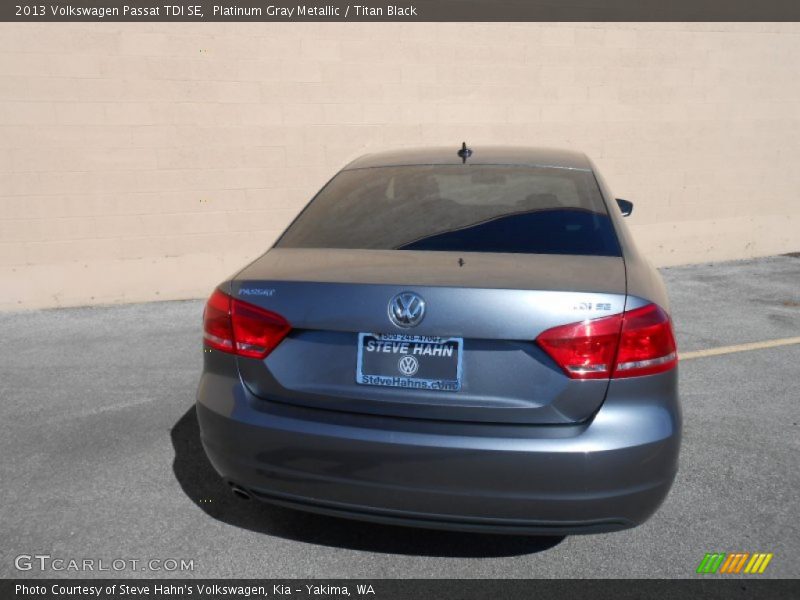 Platinum Gray Metallic / Titan Black 2013 Volkswagen Passat TDI SE