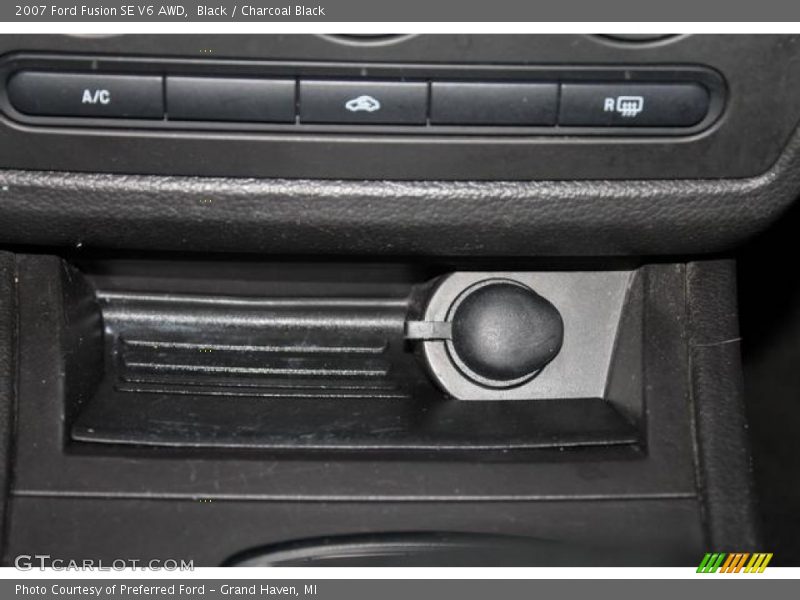 Black / Charcoal Black 2007 Ford Fusion SE V6 AWD