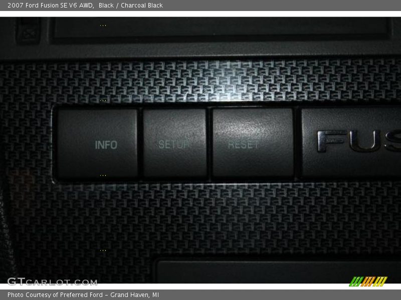 Black / Charcoal Black 2007 Ford Fusion SE V6 AWD