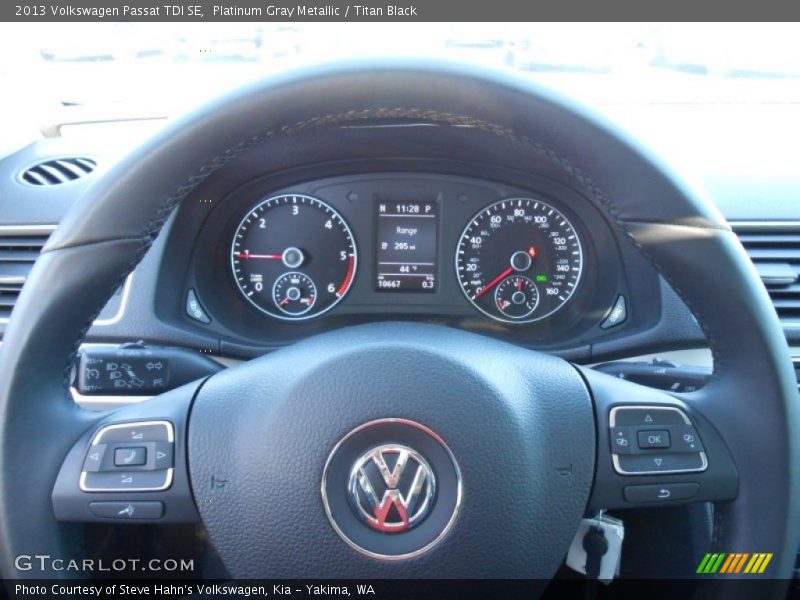 Platinum Gray Metallic / Titan Black 2013 Volkswagen Passat TDI SE