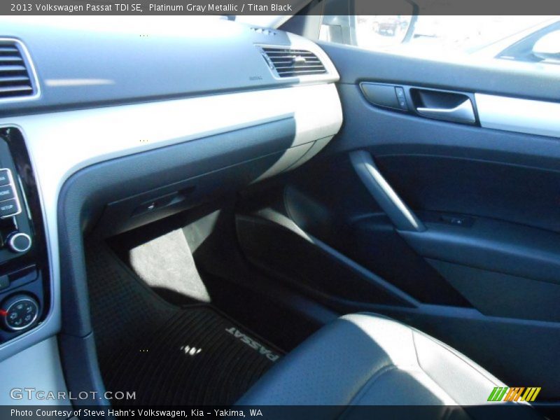 Platinum Gray Metallic / Titan Black 2013 Volkswagen Passat TDI SE